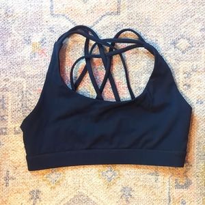 Savvi Leva sports bra